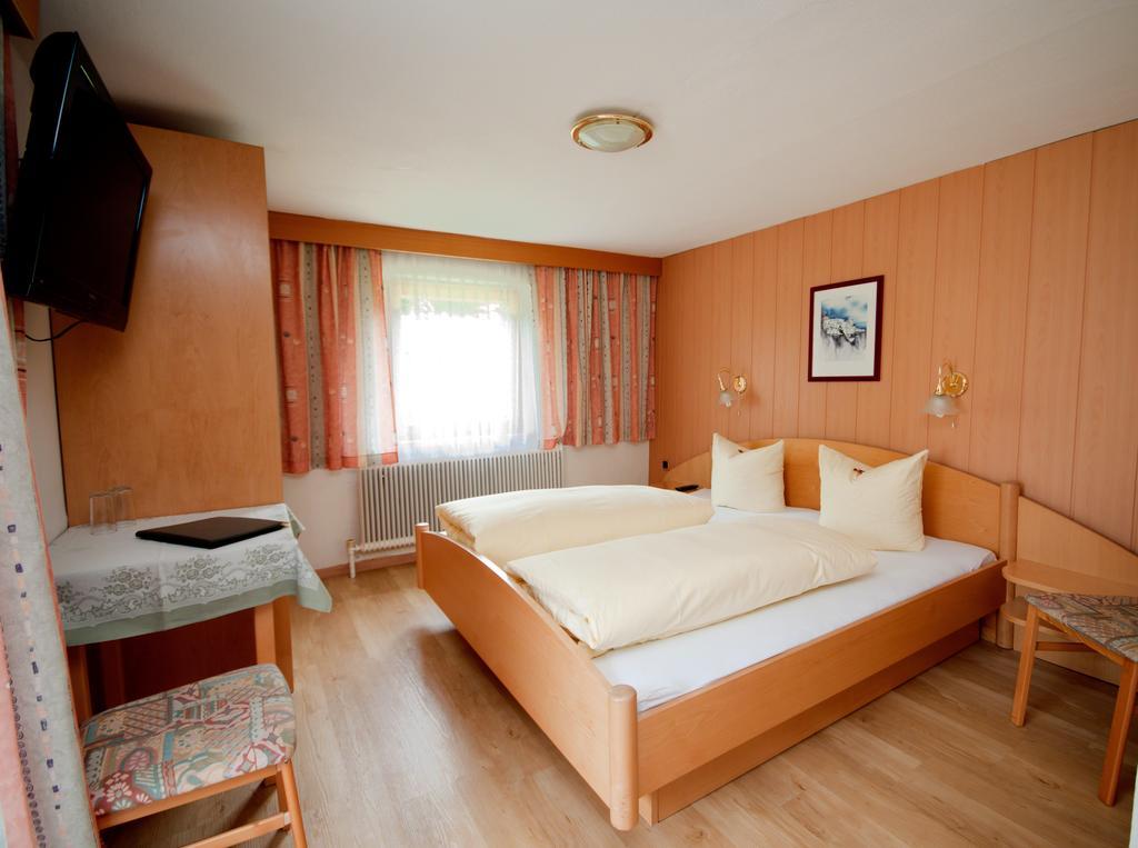 Pension Arnspitze Scharnitz Chambre photo